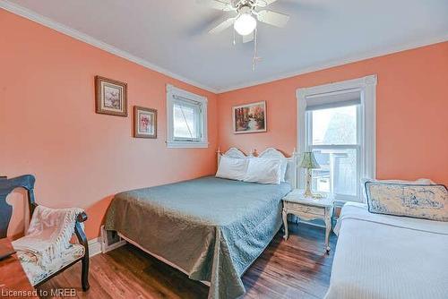 4755 River Road, Niagara Falls, ON - Indoor Photo Showing Bedroom