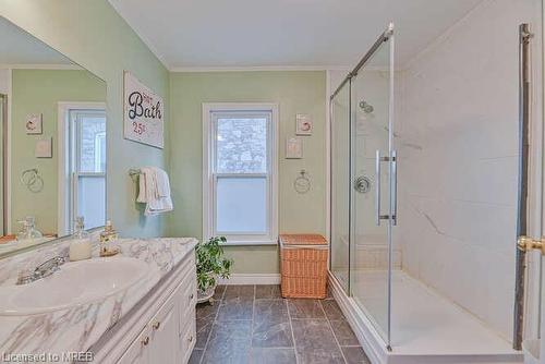 4755 River Road, Niagara Falls, ON - Indoor Photo Showing Bathroom