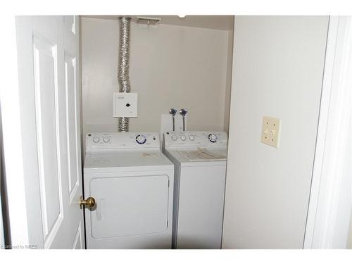 305-310 Mill Street S, Brampton, ON - Indoor Photo Showing Laundry Room