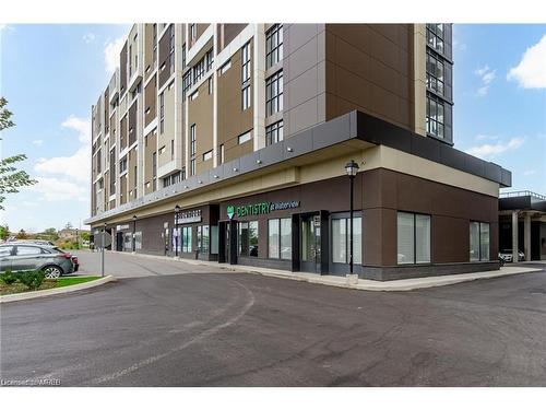 309-560 North Service Road, Grimsby, ON - Outdoor