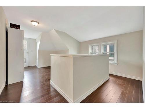 80 Spadina Avenue, Hamilton, ON - Indoor Photo Showing Other Room