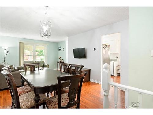 29 Dianne Drive, St. Catharines, ON - Indoor Photo Showing Dining Room