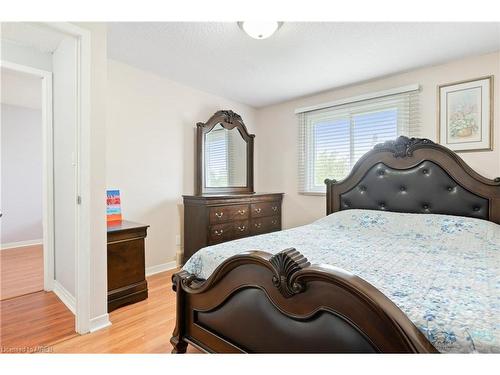 29 Dianne Drive, St. Catharines, ON - Indoor Photo Showing Bedroom