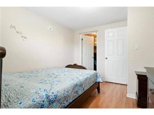 29 Dianne Drive, St. Catharines, ON - Indoor Photo Showing Bedroom