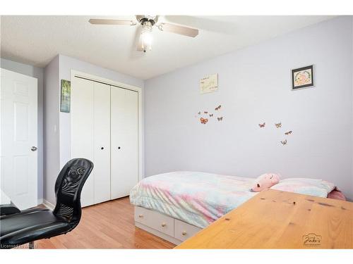 29 Dianne Drive, St. Catharines, ON - Indoor Photo Showing Bedroom