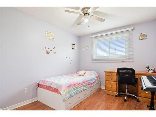 29 Dianne Drive, St. Catharines, ON - Indoor Photo Showing Bedroom