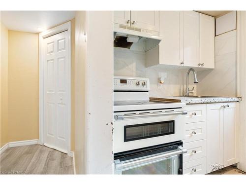 29 Dianne Drive, St. Catharines, ON - Indoor Photo Showing Kitchen