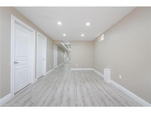 34 George Brier Drive W, Paris, ON - Indoor Photo Showing Kitchen