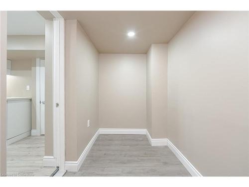 34 George Brier Drive W, Paris, ON - Indoor Photo Showing Bathroom