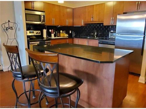 304-55 Yarmouth Street, Guelph, ON - Indoor Photo Showing Kitchen With Stainless Steel Kitchen