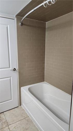 304-55 Yarmouth Street, Guelph, ON - Indoor Photo Showing Bathroom