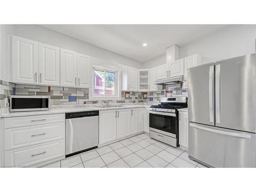 6 Gordon Street, Brantford, ON - Indoor Photo Showing Kitchen