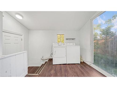 6 Gordon Street, Brantford, ON - Indoor Photo Showing Laundry Room