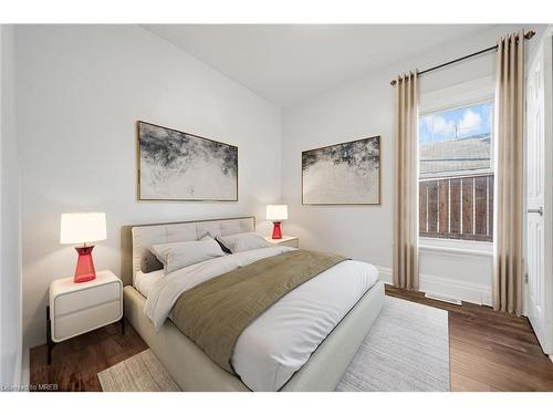 6 Gordon Street, Brantford, ON - Indoor Photo Showing Bedroom