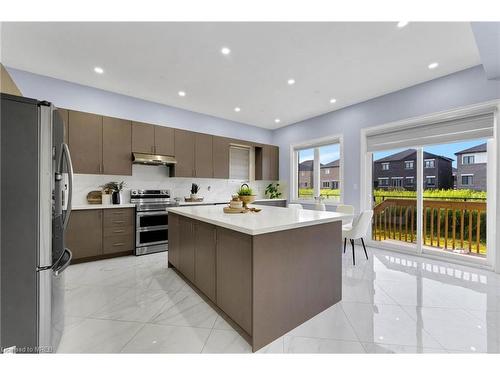 223 Graniteridge Trail, Hamilton, ON - Indoor Photo Showing Kitchen