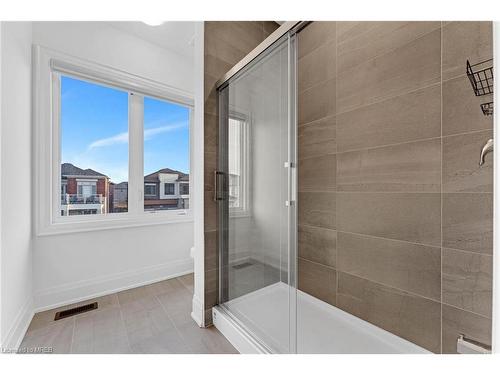 223 Graniteridge Trail, Hamilton, ON - Indoor Photo Showing Bathroom