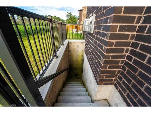 223 Graniteridge Trail, Hamilton, ON -  Photo Showing Other Room