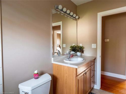 6361 Margaret Street, Niagara Falls, ON - Indoor Photo Showing Bathroom