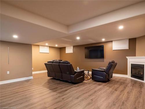 6361 Margaret Street, Niagara Falls, ON - Indoor Photo Showing Basement