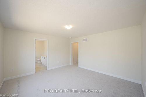 106 Sunflower Crescent, Thorold, ON - Indoor Photo Showing Other Room