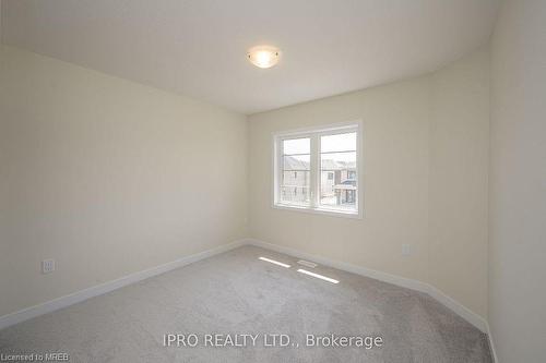 106 Sunflower Crescent, Thorold, ON - Indoor Photo Showing Other Room