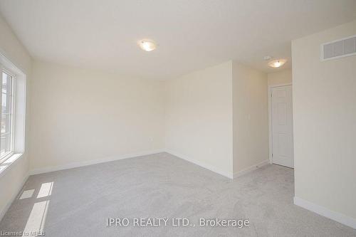 106 Sunflower Crescent, Thorold, ON - Indoor Photo Showing Other Room