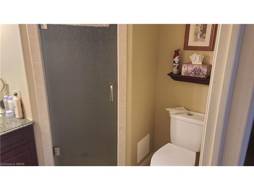 3280 California Avenue, Windsor, ON - Indoor Photo Showing Bathroom