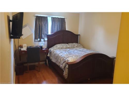 3280 California Avenue, Windsor, ON - Indoor Photo Showing Bedroom