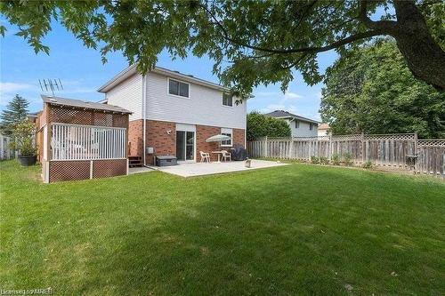 90 Penelope Drive, Kitchener, ON - Outdoor