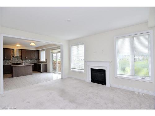 7724 Black Maple Drive, Niagara Falls, ON - Indoor Photo Showing Living Room With Fireplace