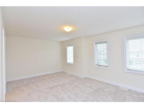 7724 Black Maple Drive, Niagara Falls, ON - Indoor Photo Showing Other Room