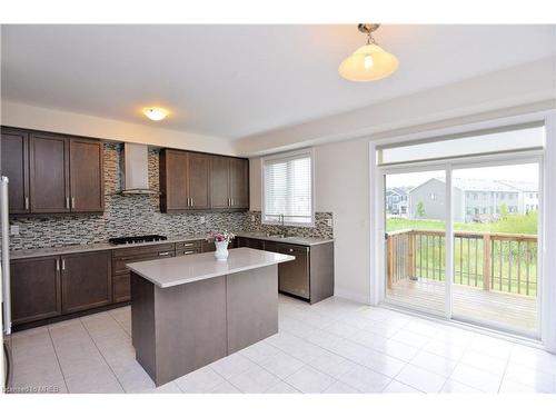 7724 Black Maple Drive, Niagara Falls, ON - Indoor Photo Showing Kitchen With Upgraded Kitchen