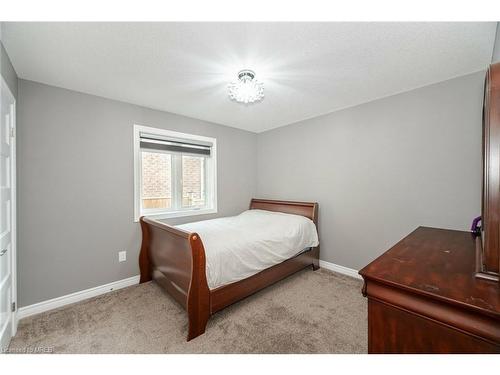 5 Secord Street Street, Thorold, ON - Indoor Photo Showing Bedroom