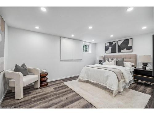 1657 Glenvista Drive, Oakville, ON - Indoor Photo Showing Bedroom