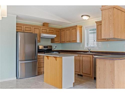 43 Water Street Pvt Street, Puslinch, ON - Indoor Photo Showing Kitchen