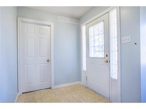 5 Eastview Road, Guelph, ON - Indoor Photo Showing Other Room