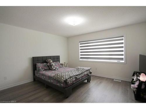 110 Durham Avenue Avenue, Barrie, ON - Indoor Photo Showing Bedroom