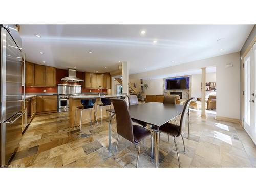 6124 Hardesty Crescent, Mississauga, ON - Indoor Photo Showing Dining Room