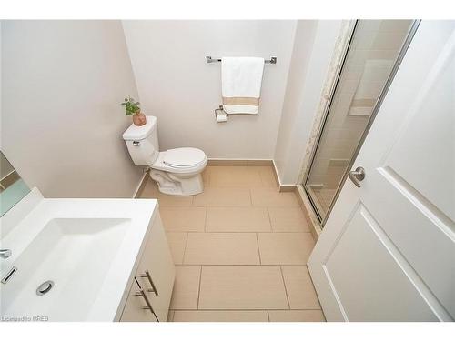 1106-65 Speers Road, Oakville, ON - Indoor Photo Showing Bathroom