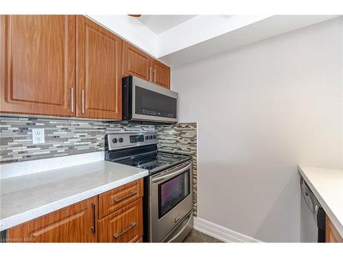 401-1 Hickory Tree Road, Toronto, ON - Indoor Photo Showing Kitchen