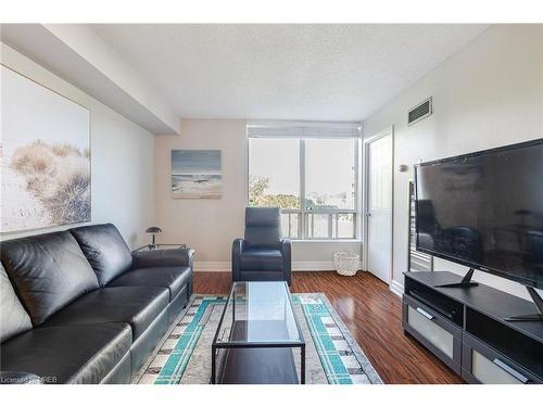 401-1 Hickory Tree Road, Toronto, ON - Indoor Photo Showing Living Room