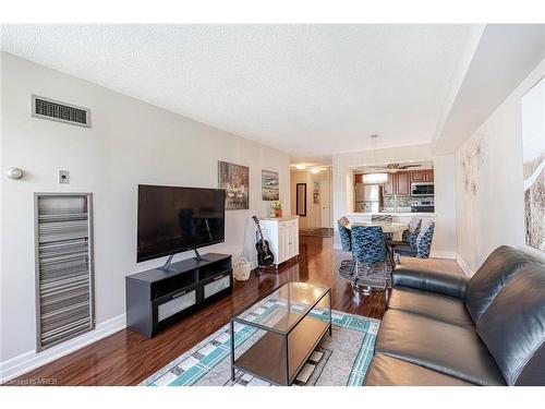 401-1 Hickory Tree Road, Toronto, ON - Indoor Photo Showing Living Room