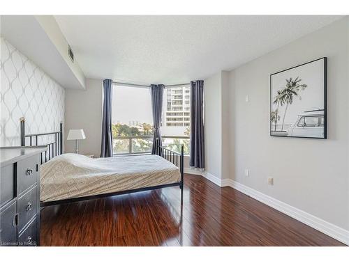 401-1 Hickory Tree Road, Toronto, ON - Indoor Photo Showing Bedroom