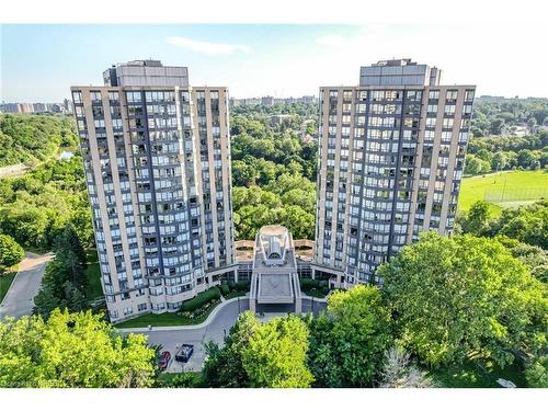 401-1 Hickory Tree Road, Toronto, ON - Outdoor