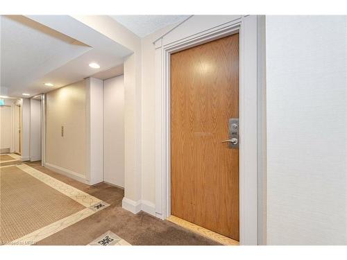 401-1 Hickory Tree Road, Toronto, ON - Indoor Photo Showing Other Room