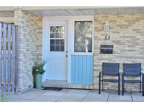 33-35 Breckenridge Drive, Kitchener, ON - Outdoor