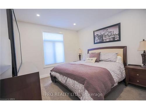 7-63 Compass Trail, Port Stanley, ON - Indoor Photo Showing Bedroom