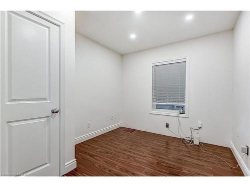 31 Chatterton Boulevard, Toronto, ON - Indoor Photo Showing Other Room