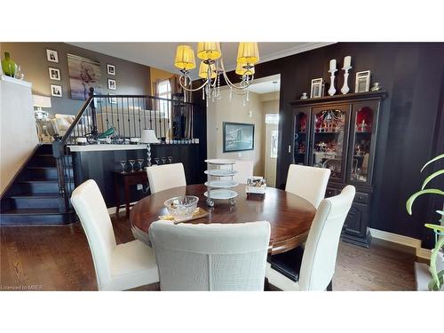 606 Oldman Road, Oshawa, ON - Indoor Photo Showing Dining Room