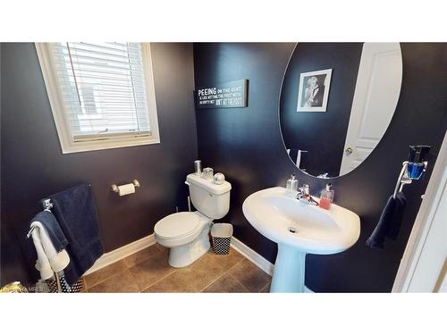 606 Oldman Road, Oshawa, ON - Indoor Photo Showing Bathroom